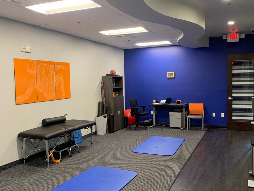 Recovery room at Airrosti Independence at 121
